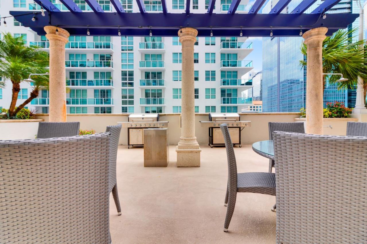 The Club At Brickell Bay Luxury Suites Майами Экстерьер фото